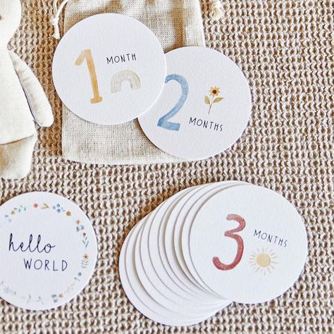 Gender Neutral Monthly Paper Cards | Baby Photo Props | New Baby | Baby Shower Newborn Gift Baby Cards, Baby Milestone Cards, Baby Gifts, Baby Birth Announcement, Newborn Gifts, Baby Album, Baby Decor, Gender Neutral Baby Shower, Baby Journal