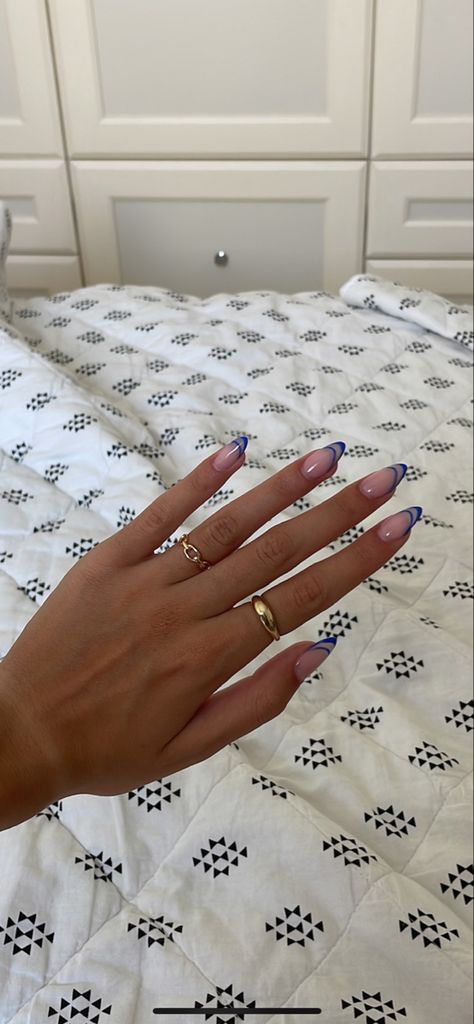 dark blue double french acrylic nails Design, Florida, Outfits, Navy Nail Designs, Navy Nails Design, Simple Prom Nails, Europe Nails, Navy Blue Nail Designs, College Nails