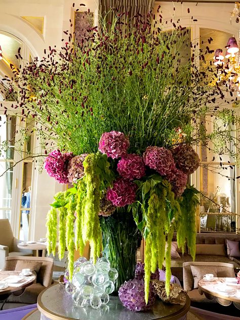 Djordje Varda | Events & Floral Designer Decoration, Hotel Flowers, Luxury Florists, Hotel, Hotel Flower Arrangements, Mariage, Luxury Flowers, Event, Table