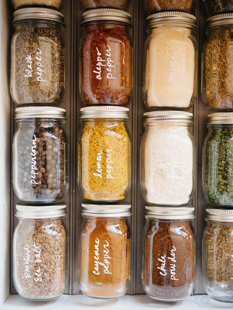 Get More Organized With This Simple DIY Spice Drawer Hack 2 Mason Jars, Spice Rack, Diy Kitchen Storage, Spice Jars, Diy Kitchen, Spice Bottles, Spice Organization, Diy Spices, Spice Drawer