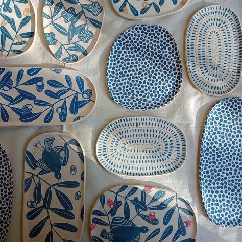 Ceramic Pottery, Ceramics, Ceramic Art, Ceramica, Painted Ceramic Plates, Ceramics Ideas Pottery, Ceramic Cafe, Ceramics Projects, Ceramics Pottery Art