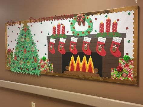 Pre K, Festive Crafts, Christmas Bulletin Boards, Christmas Bulletin Board, Christmas School, Christmas Activities, Christmas Board Decoration, Preschool Christmas, Holiday Crafts