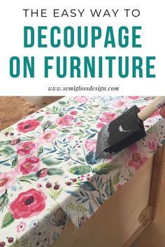 Learn how to decoupage furniture with napkins. This easy technique allows you to add patterns to furniture makeovers. Upcycling, Diy, Decoupage, Diy Decoupage Furniture, Decoupage Furniture, Decoupage Drawers, Decoupage Dresser, Decoupage Wood, Decoupage Decor