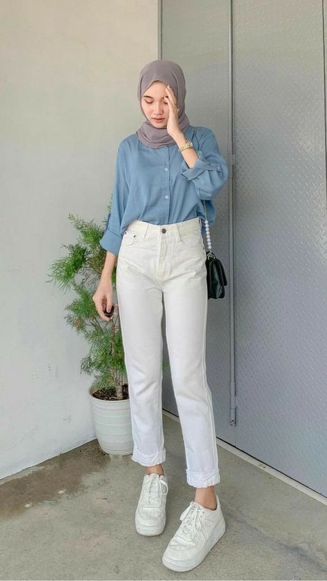 Jeans, Outfits, Hijab Outfit, Outfit Ngampus, Hijab, Ootd Korean Style Hijab, Kulot Outfit, Ootd Hijab Korean Style, Ootd Korean Style