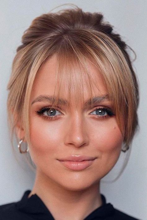 Wispy Bangs Ideas: A Trendy Way To Freshen Up Your Casual Hairstyle ★ Whispy Front Bangs Long Hair, Wispy Bangs Round Face, Wispy Side Bangs, Wispy Bangs Oval Face, Fine Hair Hairstyles, Fine Hair Tips, Wispy Fringe Bangs, Fine Hair Bangs, Layered Hair With Bangs