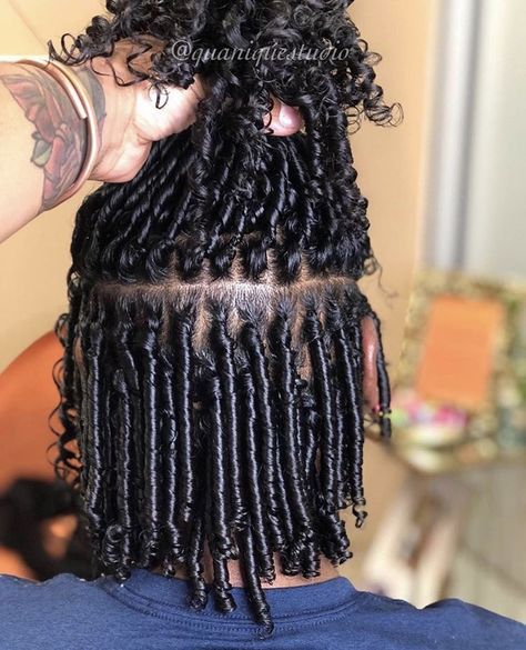 How to finger coil your natural hair Protective Styles, Plaits, Finger Coils Natural Hair, Locs, Box Braids Hairstyles, Protective Hairstyles For Natural Hair, Twist Hairstyles, Finger Coils, Twist Styles