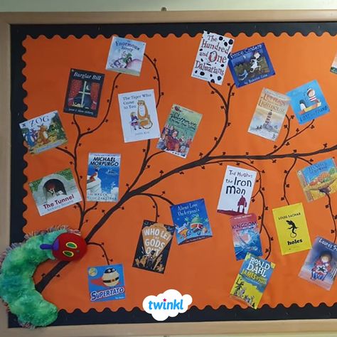 How innovative is this School Reading Tree display created by Janet? It proudly displays all the books to be covered through the curriculum 😍 If you're looking to update your book reading collection, click to check out our Book List - it has some fab ideas of books you could add and is great inspiration for the upcoming National Storytelling Week. Click to see more.   #reading #classroom #classroomdisplay #readingtree #teaching #teacher #teachingideas #teachingresources #twinkl #twinklresources Organisation, English, Reading Corner School, Reading Bulletin Boards, Reading Classroom, Classroom Reading Area, Reading Corner Classroom, Literacy Display, Reading Display