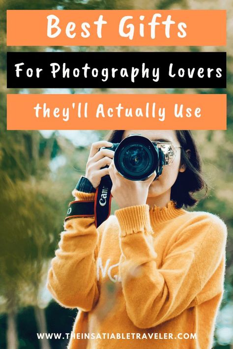 Great Gifts for photography lovers. Gadgets, Bags, Inspiration and stocking stuffers they'll love. All items I use and love.     #photographygift #photographygiftideas #photographygiftsforhim #photographygiftforher #photographyloversgifts Gifts, Wanderlust, Backpacking, Gift Ideas, Gift Guide Travel, Best Gifts, Travel Gifts, Photography Gifts, Travel Themed Gifts