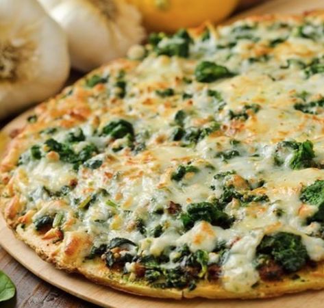 13 Things You Should Be Making with Your NutriBullet If You Aren’t Already Gluten Free Pizza, Courgettes, Pizzas, Recipes, Desserts, Paleo Pizza, Meat Free Monday, Gluten Free Sourdough, Spinach Pizza
