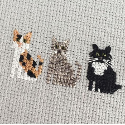 Crochet, Cross Stitch Patterns, Stitch Patterns, Cross Stitch Animals, Cat Cross Stitch Pattern, Cross Stitch Patterns Free, Mini Cross Stitch, Counted Cross Stitch, Cross Stitch Designs