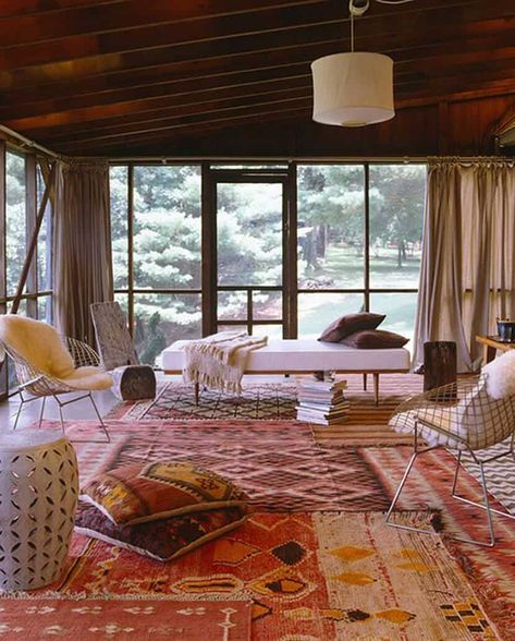 Interior, Home, Home Décor, Eclectic Living Room, Living Room Decor, Boho Modern Living Room, Boho Living Room, Trendy Living Rooms, Living Room Carpet