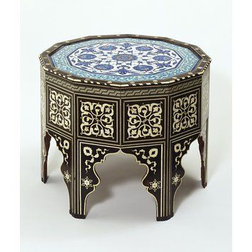 Table  Place of origin: Iznik, Turkey (made)  Istanbul, Turkey (made)  Date: ca. 1560 (made)  Artist/Maker: unknown (production)  Materials and techniques: Wood, inlaid with ebony and mother of pearl; with fritware ceramic top, painted under the glaze Design, Dekorasyon, Arabesque, Antik, Iznik Tile, Kunst, Islamic Design, Bord, Beautiful Architecture