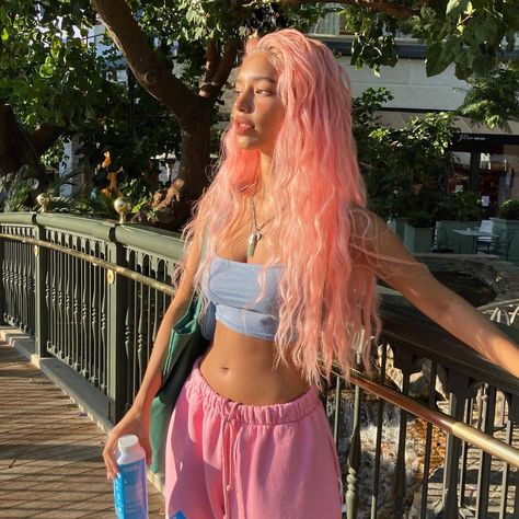 Princess Sab Zada on Instagram: “🌷” Models, Hairstyle, Afro, Pretty Hairstyles, Girl, Pretty People, Long Pink Hair, Light Pink Hair, Haar
