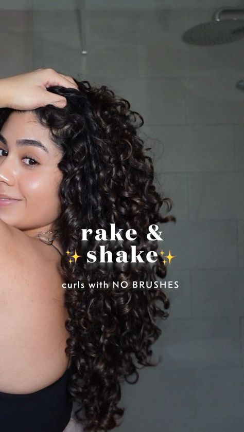 keish✨curly hair care + tips on Instagram: "Trying the viral RAKE AND SHAKE technique for serious volume and definition (no brush needed !!) STEPS⤵️ 💘 start on DETANGLED hair ( I…" Hair Tips, Hair Styles, Fitness, Instagram, Curls, Haar, Curly, Wavy, Curly Hair Styles