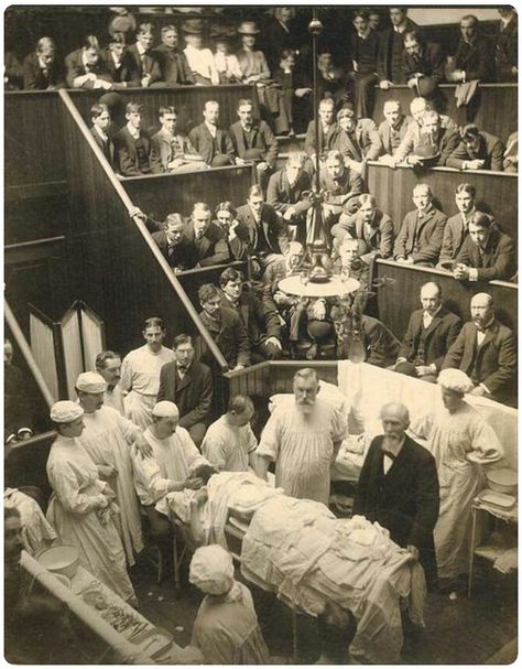 Surgery room Vintage Medical, Medical Photos, Historical Photos, Surgery, Medical Oddities, Medical College, Medical History, Medical, Stanford University