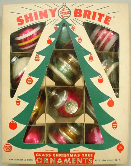 Vintage, Retro, Vintage Christmas Ornaments, Glass Christmas Ornaments, Glass Christmas Tree, Glass Christmas Tree Ornaments, Antique Christmas Ornaments, Retro Christmas Tree, Vintage Christmas Tree