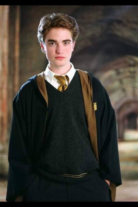 Love him as Edward Cullen... But he'll always be Cedric Diggory to me :) Harry Potter, Robert Pattinson, Harry Potter Cast, Robert Pattinson Twilight, Cedric Diggory, Dylan O'brien Harry Potter, Edward Cullen, Daniel Radcliffe, Harry Potter Pictures