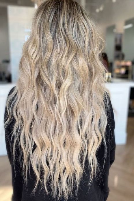 Balayage, Ombre, Curling, Summer Long Hair, Hair With Curls, Beach Hair Waves, Beach Waves Hairstyle, Long Hair Loose Curls, Beach Wave Curling Iron