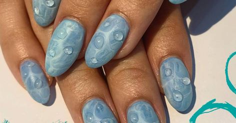 Here's how you can do it yourself. Kylie Jenner, Winter Nail Art, Fun Nails, Nail Artist, Color, Nail Inspo, Nail Art Stickers, Nail Art Techniques, Nail Trends
