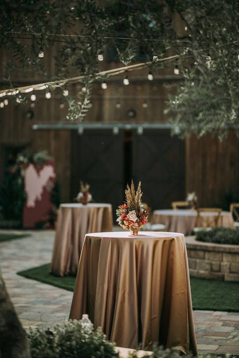 Ideas, Wedding Decor, Wedding Cocktail Table Decor, Outdoor Wedding Reception, Cocktail Table Decor, Rustic Wedding Table, Outdoor Cocktail Party, Wedding Cocktail Tables, Cocktail Party Decor