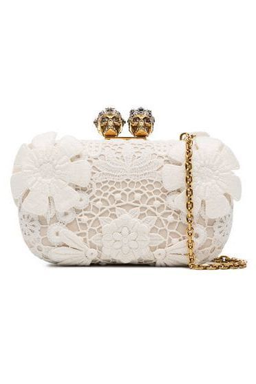 42 Best Bridal Clutches 2019 - Evening Clutch Bags for Weddings Wedding Day, Wedding, Bridal Style, Bridal Clutch, Clutch Bag Wedding, Evening Clutch, Evening Clutch Bag, Bridal, Weddings