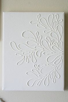 Elmers glue on canvas. Then paint the whole thing one color. It's so cute and so easy! Diy Canvas, Diy Canvas Art, Diy Wall Art, Diy Artwork, Diy, Diy Canvas Wall Art, Wall Canvas, Diy Art, Canvas Painting Diy