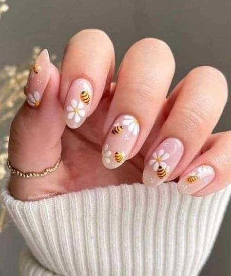 Top nail art luxury designs for your nails art 2023. Fancy Nails, Pretty Nails, Fancy Nail Art, Spring Nails, Summer Nails, Spring Nail Art, Winter Nails, Nail Art Sticker, Cute Acrylic Nails