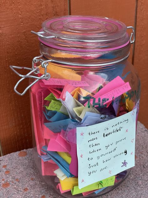 A happiness jar is nothing but a jar, filled with moments of gratitude, memories worth remembering, motivation for a future you, etc. Gifts, Diy, Mason Jars, Motivation, Diy Gifts, Messages, Jar Diy, Jar, Diy Gifts For Friends