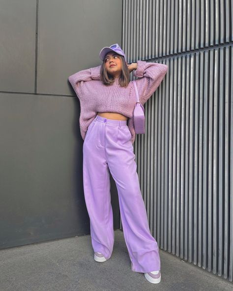 Lilac monochrome outfit💜❄️ #monochrome#monochromeoutfit #monochromestyle #monochromestyle #lilacdress #lilacaesthetic #lilac #lilacdress #streetwear Coldplay, Lilac Pants Outfit, Lilac Casual Outfit, Lilac Outfits, Orange Fits, Lilac Trousers Outfit, Pink Pants Outfit, Lilac Clothes, Purple Outfits