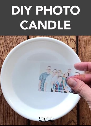Diy, Diy Gifts Cheap, Diy Candle Gift, Personalized Candles Diy, Diy Gifts Videos, Diy Gifts To Make, Candle Transfer, Diy Photo Candles, Candle Gift