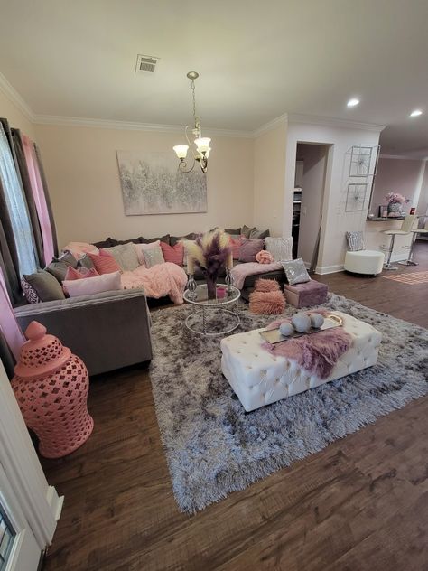 Interior, Pink Living Room Furniture, Living Room Themes Apartment, Girly Apartment Living Room, Living Room Themes, Girly Living Room Ideas Apartments, Grey And Pink Living Room, Pink Living Room Decor, Living Room Decor Cozy