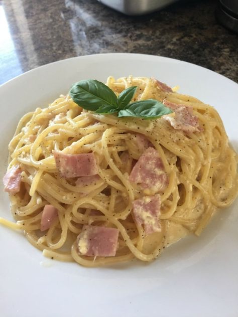 Budget Recipe: Spaghetti Carbonara - Skint Dad Healthy Recipes, Spaghetti, Cheap Meals, Cheap Dinners, Spaghetti Carbonara, Cheap Healthy Meals, Pasta Carbonara, Budget Meals, Cooking On A Budget