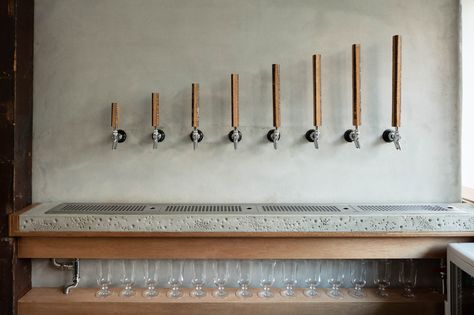 before9 is a minimal sake beer bar located in Kyoto, Japan, designed by PUDDLE Architecture, Design, Retail Design, Retail Design Blog, Interior Design Magazine, Japan Design, Bar Design, Restaurant, Interieur