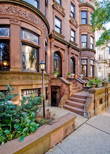 572 1st street, park slope, brownstone, park slope brownstone, compass Chicago Brownstone, Brownstone Interiors, Brownstone Homes, New York Brownstone, Brooklyn Brownstone, Expensive Houses, Dream Houses, The Grove, City House