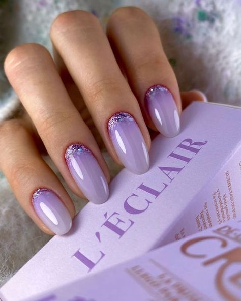 15 Short Acrylic Winter Nail Ideas for 2023-2024 Super Nails, Holographic Nails, Holographic Nail Designs, Purple Gel Nails, Purple Manicure, Nail Colors, Nails Inspiration, Crystal Nails, Ongles