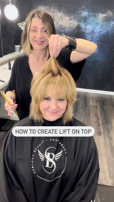 Do you have clients with a strong recession area that want full bangs?🙋🏼‍♀️ Try narrowing down the actual fringe section before you cut… | Instagram Inspiration, Texture, How To Cut Bangs, Hair Cutting Techniques, Textured Bangs, Hair Curling Tips, Styling Layered Hair, Haircuts With Bangs, Short Layered Haircuts
