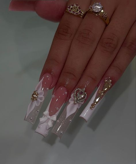 Acrylics, Bling Nails, Bling Acrylic Nails, Nails Design With Rhinestones, Nails With Diamonds, Nail Inspo, Unique Acrylic Nail Designs, Acrylic Nails Coffin Short, White Acrylic Nails