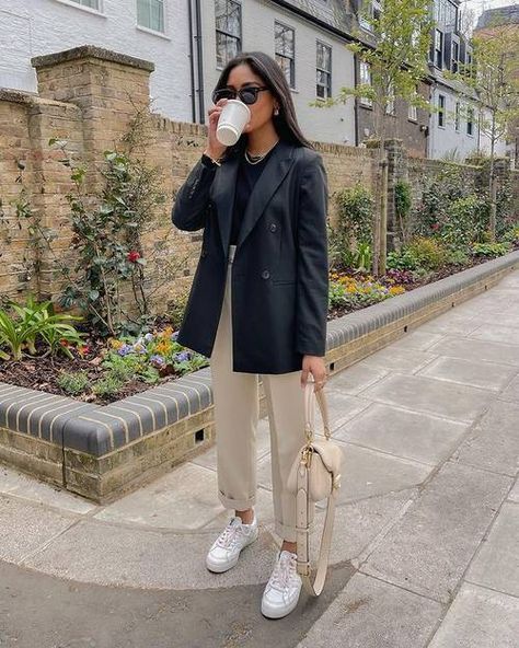 8 Incredibly Chic Black-Blazer Outfits for Women, Period | Who What Wear UK Casual Outfits, Business Casual Outfits, Outfits, Trendy Outfits, Winter Fashion Outfits, Everyday Outfits, Stylish Outfits, Outfit Inspo, Casual Work Outfits