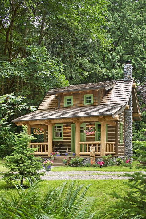 84 Best Tiny Houses 2019 - Small House Pictures & Plans Log Cabin Homes, House Plans, Tiny House Design, Cabin Homes, Tiny House Cabin, Small Log Cabin Plans, Best Tiny House, Cabin Exterior, House Exterior