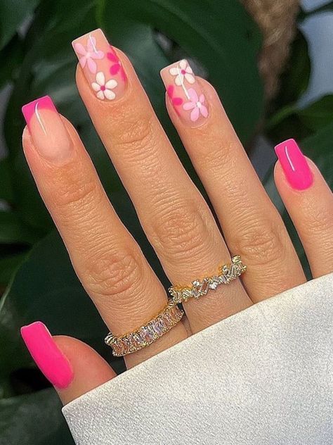 hot pink nails with flowers Nail Ideas, Outfits, Cute Pink Nails, Nail, Uñas, Cute Summer Nails, Cute Acrylic Nails, Pretty Nails, Uñas Decoradas