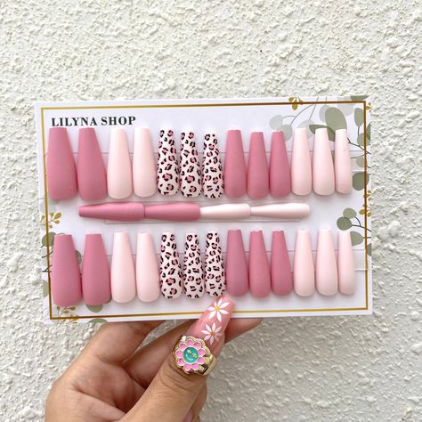 ❤️ HOLIDAY SPECIAL OFFER: NO CODE REQUIRED ❤️ INSTANT BUSINESS PROCESSING TIME ❤️ FREE SHIPPING ♡ Almond Shape ♡ Comes with 23 Press-on Nails & 1 Nail File & 1 Wooden Stick ♡ Superior Strength and Finish ♡ Customizable so you can clip, reshape or file without causing damage ♡ Super-strong glue for a long-wearing manicure (average 3 weeks) Nails 2023 Designs, Nails Art, Nails Polish, GET 10% OFF click on Pin, Glitter nude winter nails, February nails, French Tip nails, Best Nails, Pres Dip Powder Nails, Nail Polish Sets, Nail Art Printer, Gel Nail Polish Set, Nail Art Hacks, Fun Nails, Press On Nails, Cheetah Nail Designs, Nail Art Salon