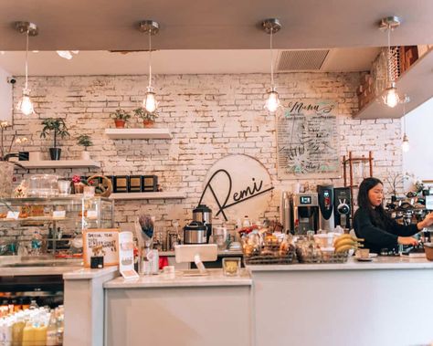 13 of the Cutest Cafes in NYC : Coffee Shops in New York for your Caffeine Fix Café Interior, Cafe Shop, Small Coffee Shop, Coffee Shop Interior Design, Bakery Cafe, Cafe Shop Design, Nyc Coffee Shop, Coffee Shop Design, Coffee Shop Aesthetic