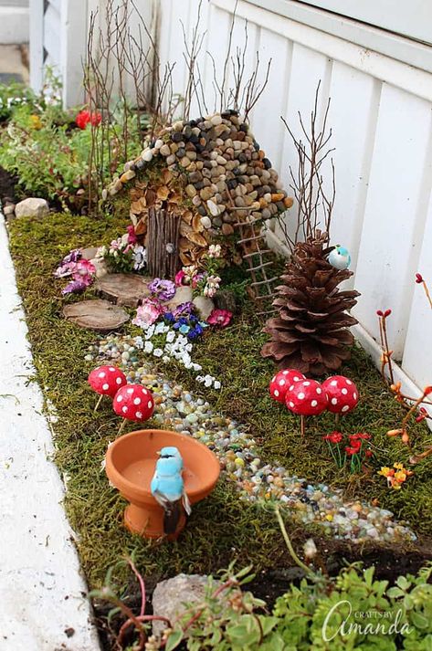 Miniature Fairy Gardens, Diy, Fairy Garden Houses, Fairy Garden Diy, Fairy Garden Decor, Fairy Garden Crafts, Fairy Garden Plants, Fairy Garden Designs, Fairy House Diy