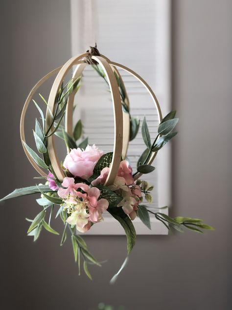embroidery and Embroidery hoop peony and greenery hanging wedding decor for weddings. Greenery and m Wreaths, Boho, Floral Arrangements, Floral, Decoration, Flower Decorations, Flower Arrangements, Floral Hoop Wreath, Floral Arrangement