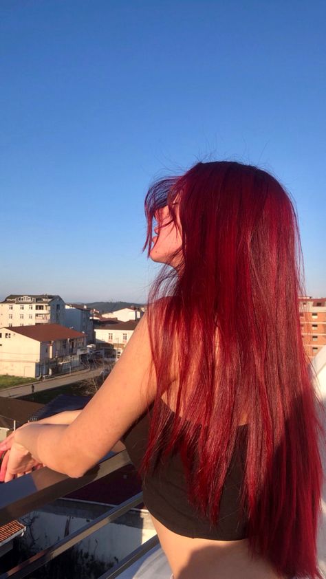 Red red red Red Hair, Balayage, Haar, Blond, Red Hair Girls, Red Hair Inspiration, Red Hair Inspo, Red Hair Looks, Red Hair On White Skin