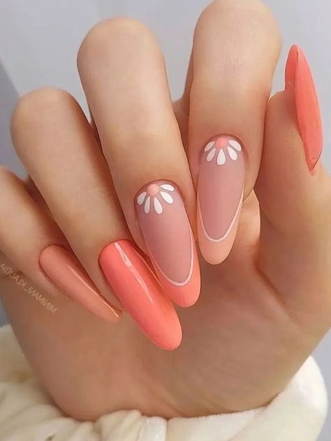 two tone peach nails with simple flowers Nail Ideas, Pantone, Inspiration, Design, Ongles, Cute Nails, Uñas Decoradas, Pretty Nails, Fancy Nails