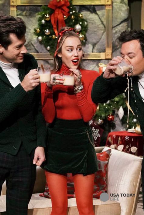 Miley Cyrus wanted to give modifying the lyrics to "Santa Baby" a shot, and really that's not a lot in 2018. During a "Tonight Show" skit Thursday the singer expressed her dissatisfaction with the words of the song written in 1953. #MileyCyrus #SantaBaby #Christmas #TonightShow Miley Cyrus, Winter Outfits, Barbie, Outfits, Miley, Edgy Christmas Outfit, Santa Outfit, Christmas Fashion Outfits