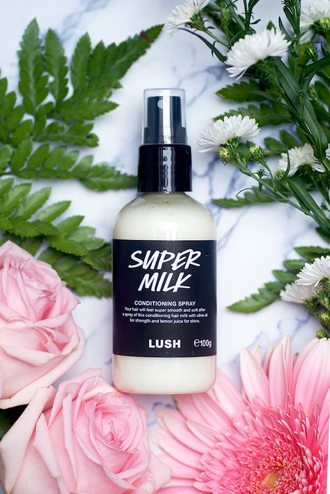 Review: Lush Super Milk Hair Conditioner Spray – Oh My Lush.com Instagram, Make Up Trends, Lush Cosmetics, Conditioner, Lush Conditioner, Lush Hair Conditioner, Hair Product Reviews, Glossy Lids, Hair Conditioner