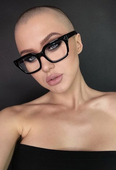 17 Trendy Bald Fall Hairstyle Ideas for 2023 - thepinkgoose.com Bald Girl, Bald Look, Bald Women, Balding, Peinados, Pixie, Shaved Head Women, Shaved Girls, Capelli