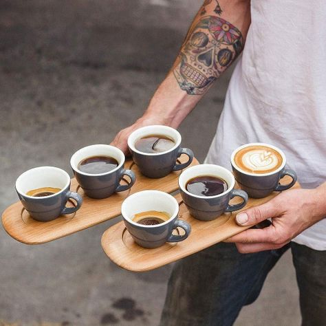 Porque no existe horario para tomar café. Muy buenas tardes! Coffee Art, Frappuccino, Cappuccino Machine, Caffè Espresso, Coffee House, Espresso, Barista, Cafeterias, Coffee Shop Design